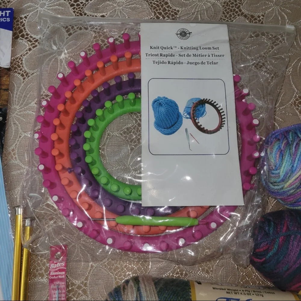 Knitting bundle - Picture 2 of 8